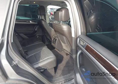 2013 Volkswagen Touareg Tdi Executive из США, поврежденный, VIN WVGEP9BP7DD010857